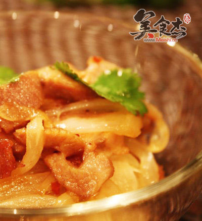 怎样做洋葱香爆猪肉