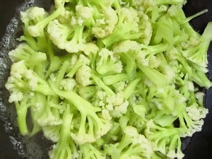教你怎么做家常素炒菜花