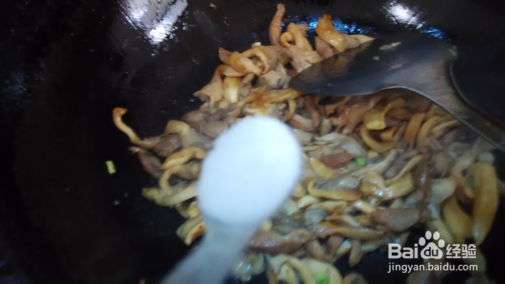 好吃的平菇炒肉做法