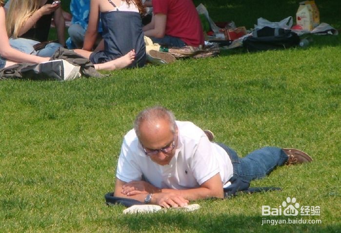 一个人要学会享受当下的快乐