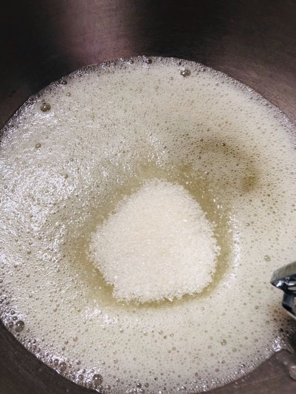 椰浆芒果慕斯蛋糕