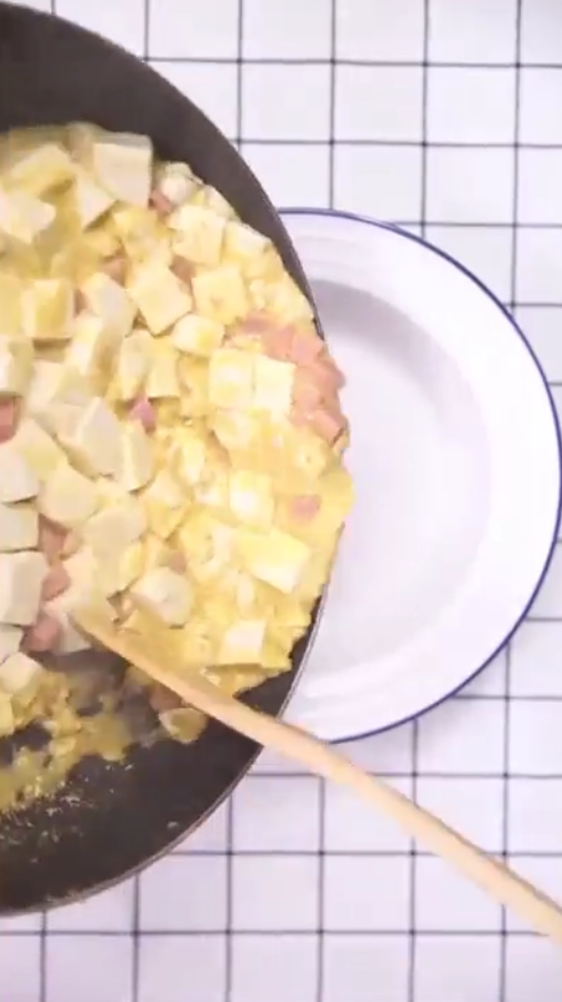 如何做蛋黄豆腐？