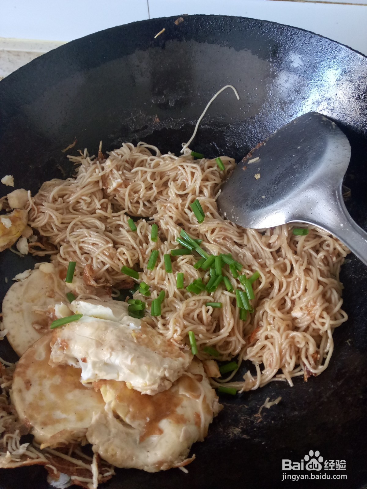 家常煎蛋焖面
