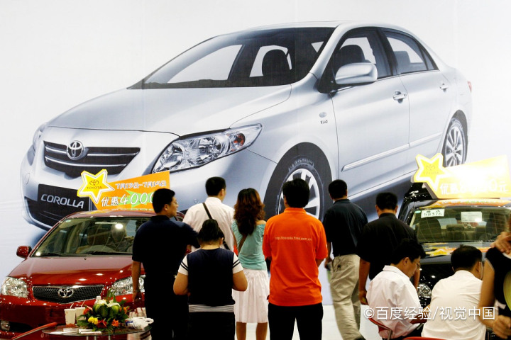 在长途驾车时，应注意些什么？