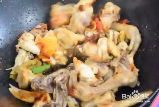 家常地锅鸡这样做超好吃