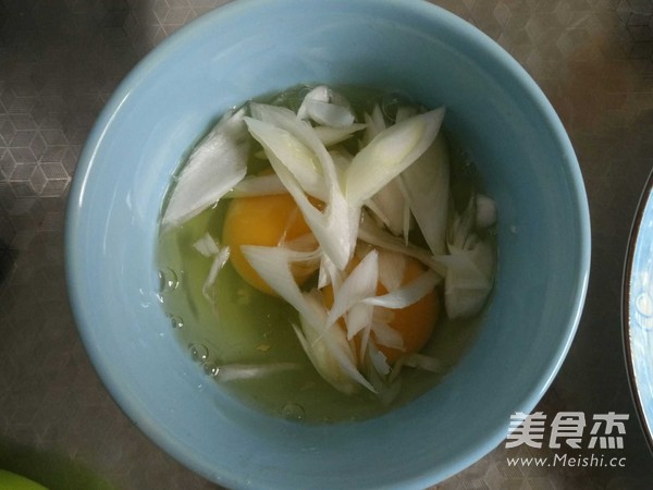 炒凉皮的家常做法