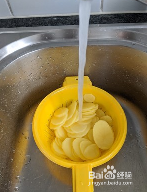 家常土豆片的做法