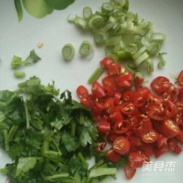 酸辣蕨根粉的做法