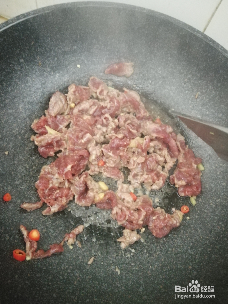 心心念念的蒜苔炒牛肉