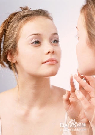 什么部位容易长痤疮