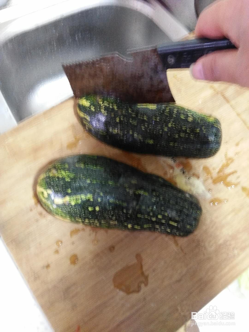 烹煮麻辣嫩南瓜