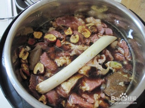 药材炖牛肉做法