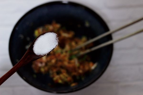 洋葱猪肉香菜发面馅饼