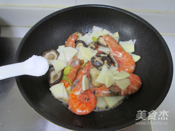 冬笋香菇烧大虾