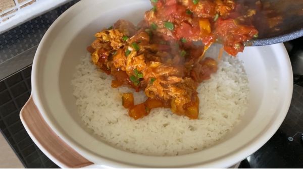 番茄炸蛋砂锅饭