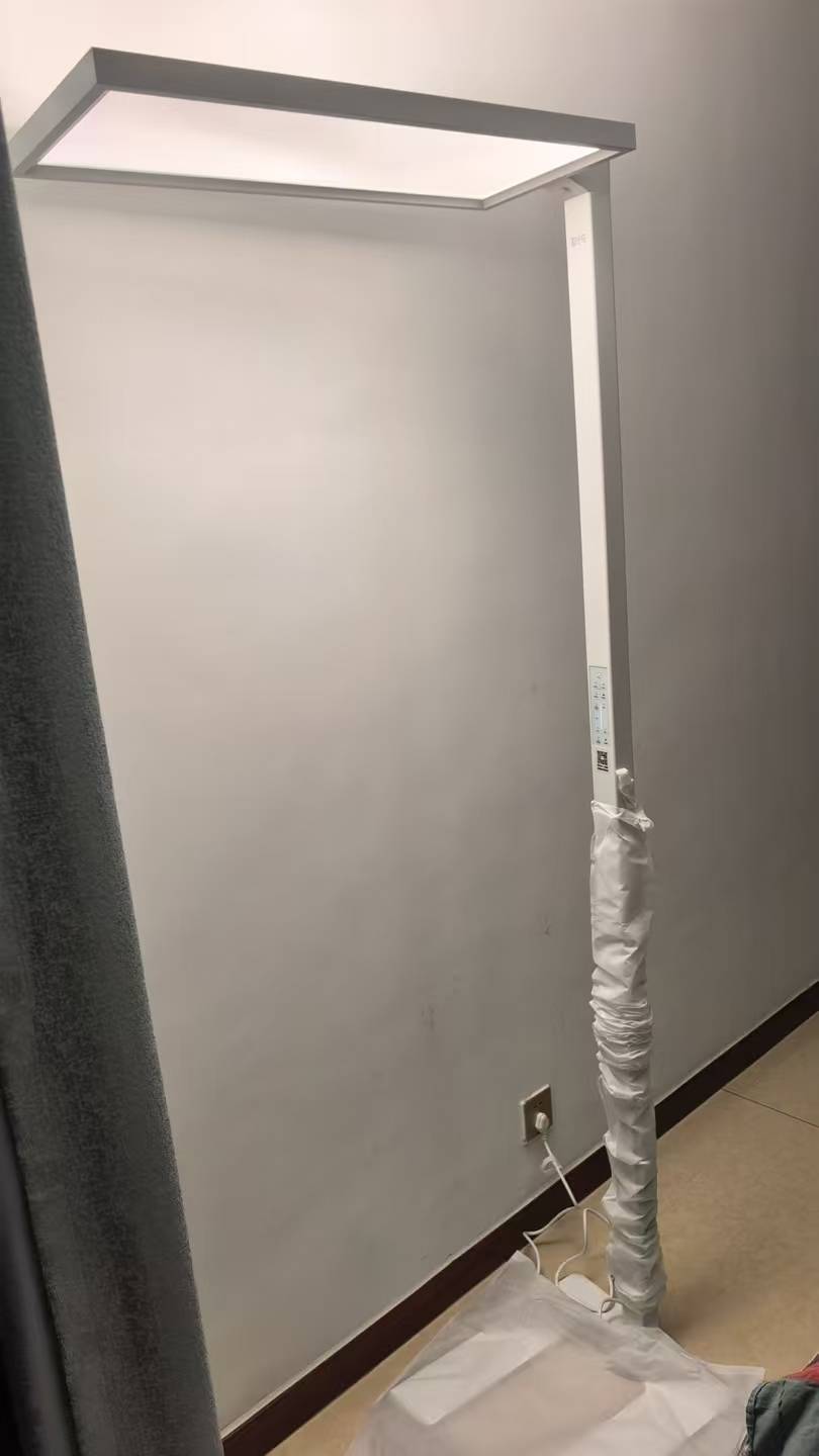 什么牌子的落地灯对孩子视力好?专业护眼落地灯分享,超高性价比