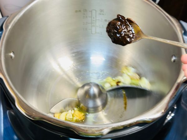 蒜蓉酱香炒贻贝