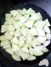 清炖羊肉的做法：