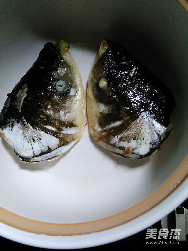 鱼头汤的家常做法