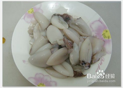 七月的第一道不错菜肴--香辣墨鱼仔