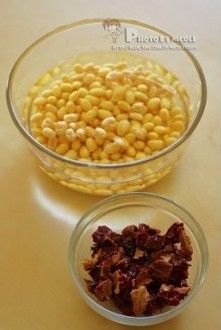 缓解头痛的核桃红枣糯米豆浆做法