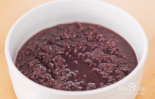 8个月宝宝辅食---紫米燕麦牛奶羹