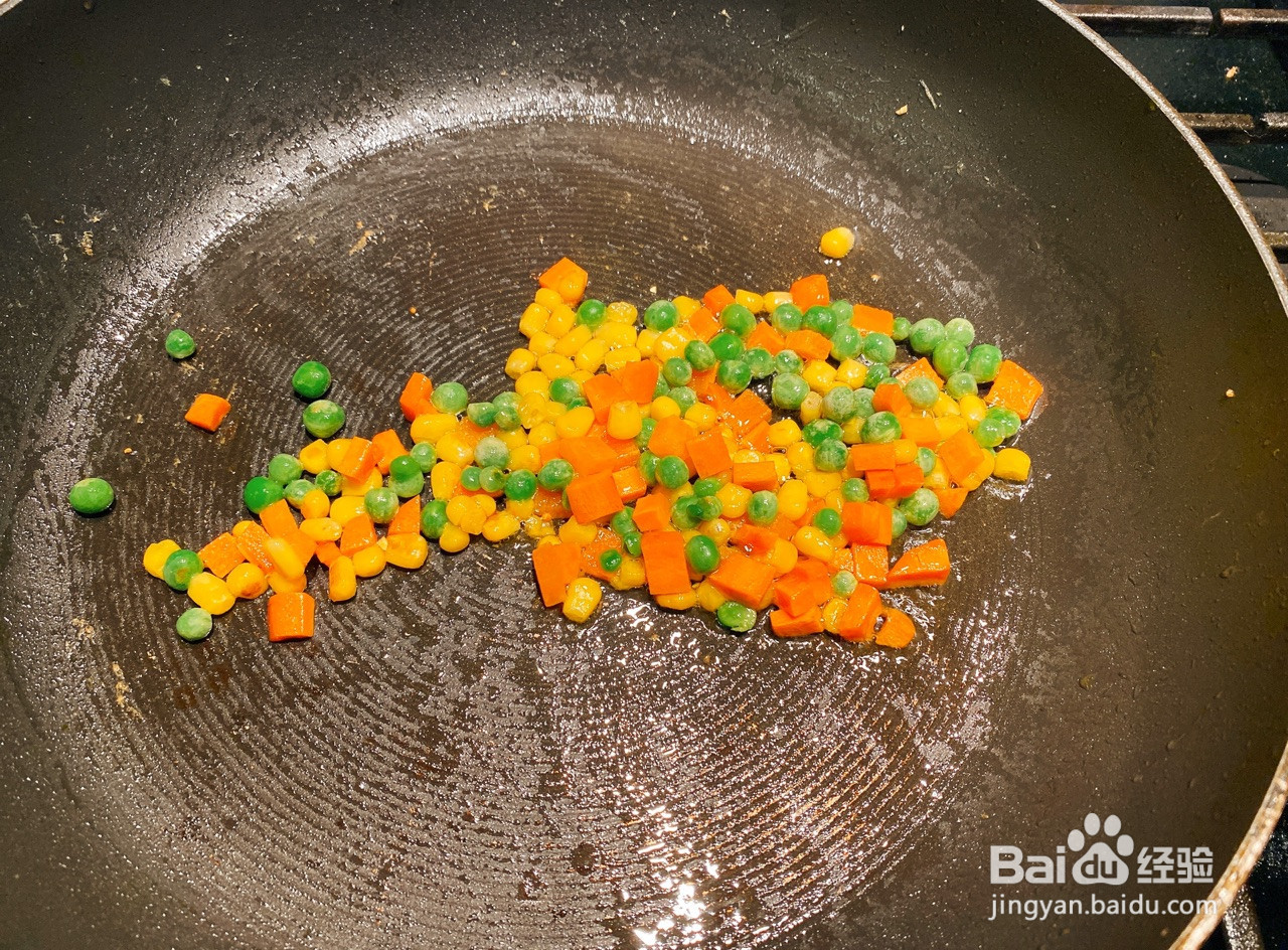 豪华版菠萝炒饭的做法