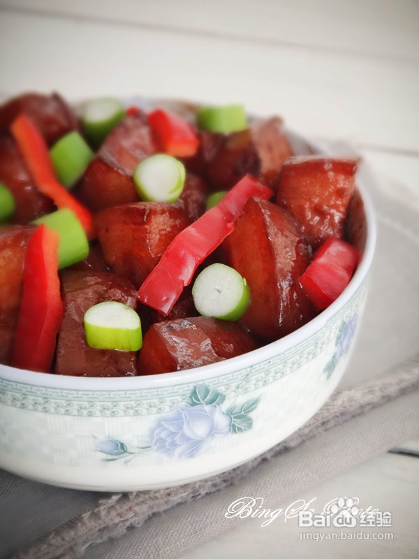 流传久远南北通吃的最家常菜肴【红腐乳烧肉】