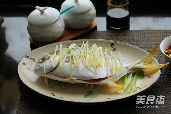 豆豉酱蒸平鱼