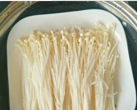 蒜蓉豆瓣酱蒸金针菇 专治没食欲