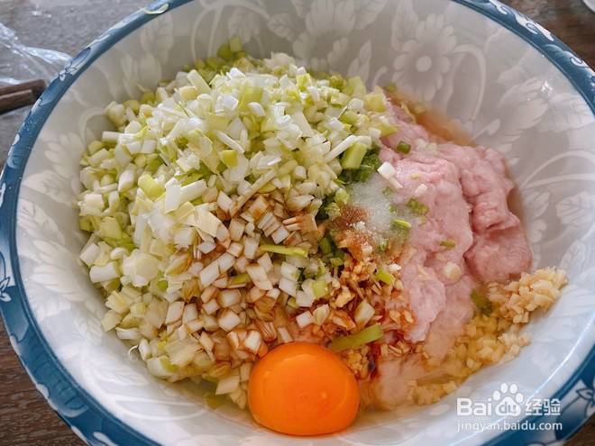 韭黄肉馅饺子的做法