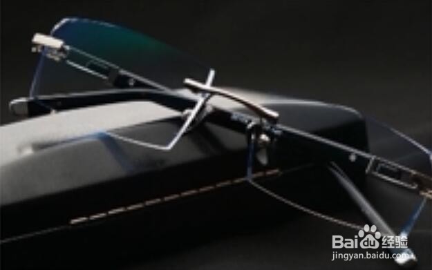 如何选择眼镜的镜架