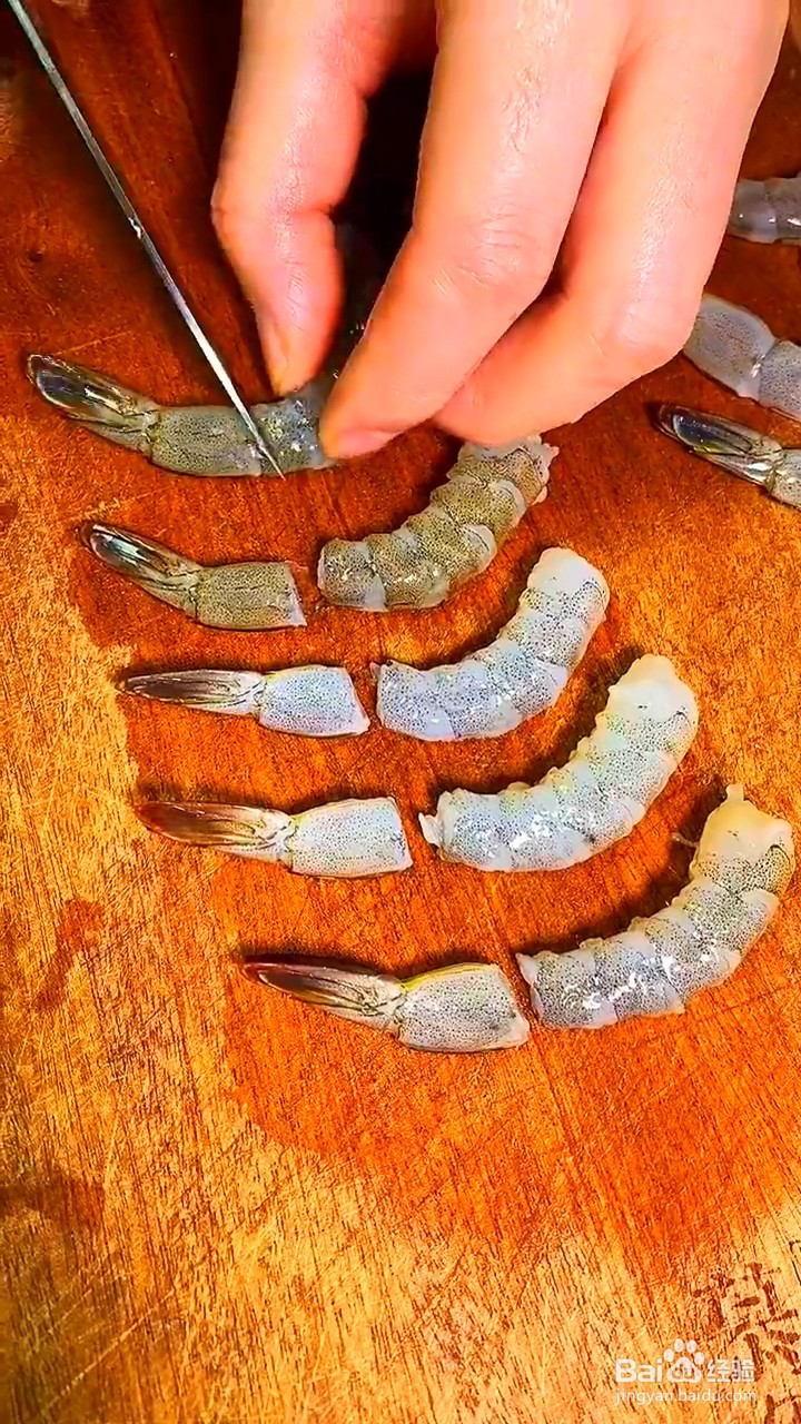 如何制作好看又好吃的黄金虾球