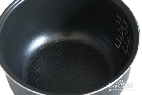 不粘锅涂层有毒吗