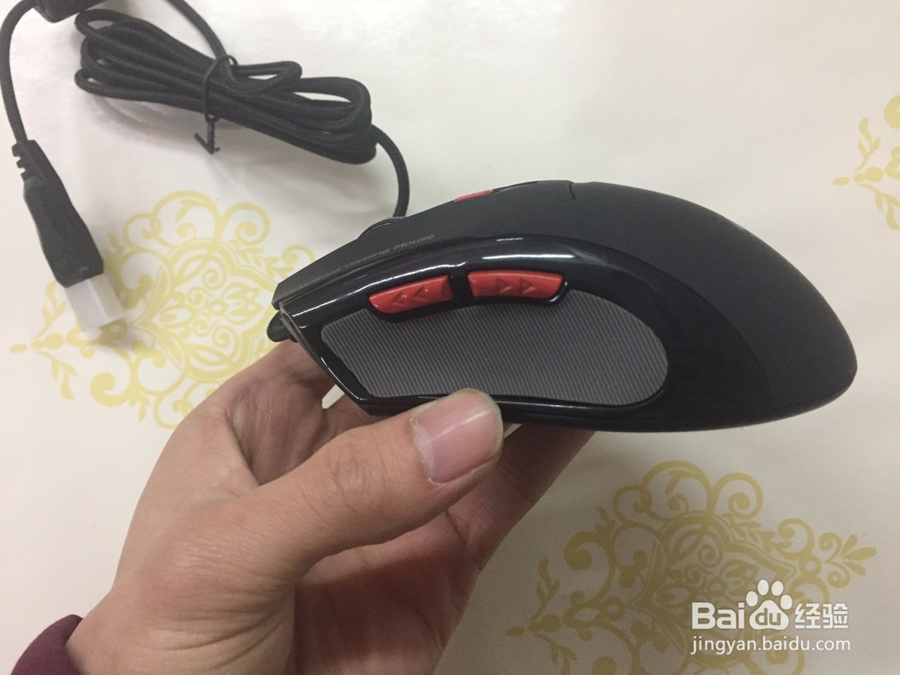 新盟XM-M379虎蛇竞技鼠标开箱晒物