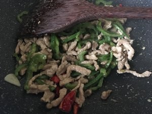 健康养生佳品青椒肉丝的做法