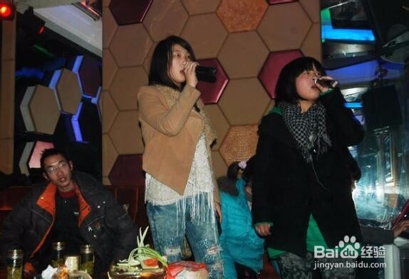 【唱歌技巧】怎样扩展自己的音域？