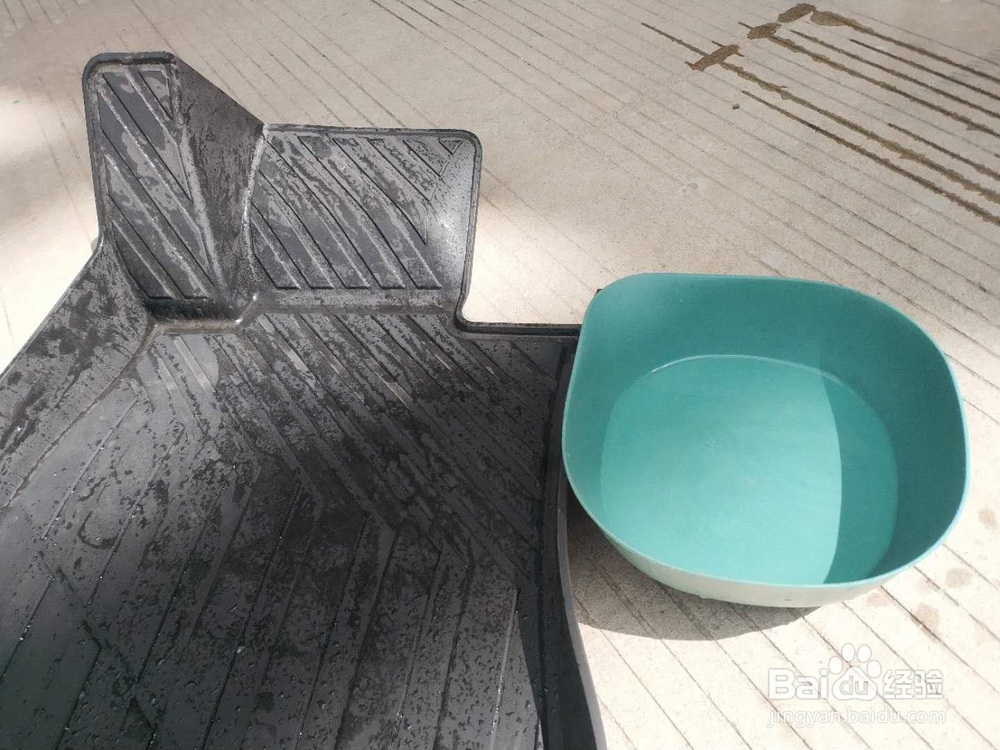 凯迪拉克ATSL-脚垫清洁打理方法