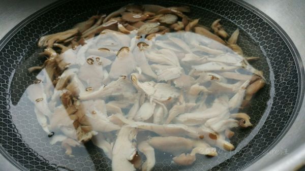 香辣孜然葱葱菇