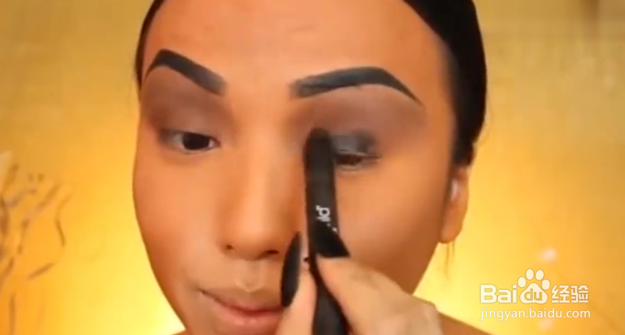 如何画出简单的面部彩绘