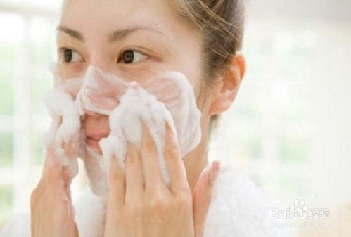 洗脸时哪些错误会危及到健康