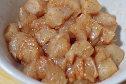 大加乐分享酥脆里嫩的香辣鸡米花做法