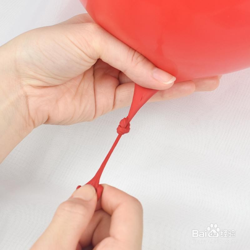 两个气球打结方法图解图片
