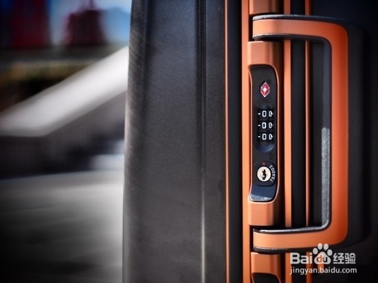 史上最强 华硕ROG GX700VO水冷本外观评测