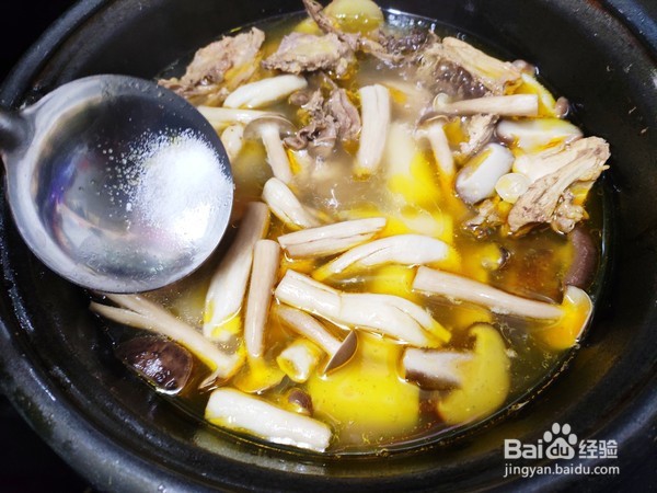 鹿茸菌山药鸡汤