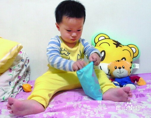 怎样利用玩具开发儿童智力？