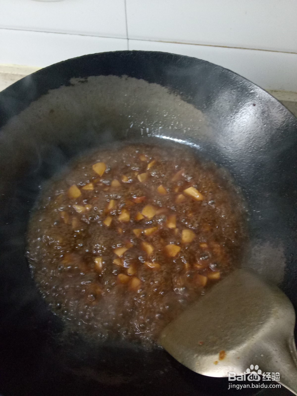 火锅丸子浇汁上海青