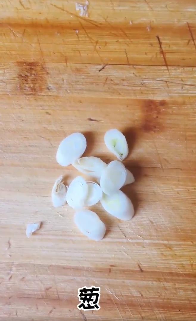 如何制作香味四溢的小炒黄豆芽？