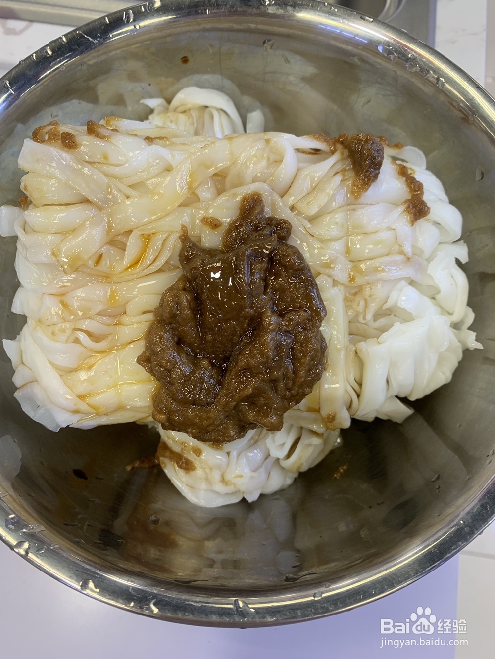 不费事做排骨河粉