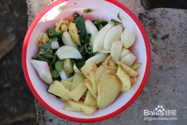 肉食类:杏仁蒸肉